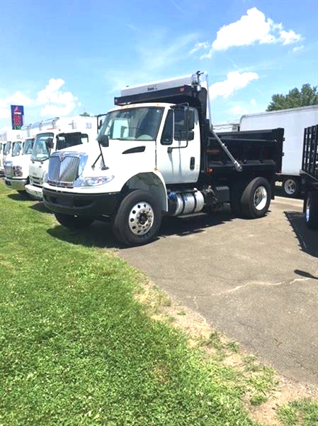 2017 IH 4300 UNDER CDL DUMP