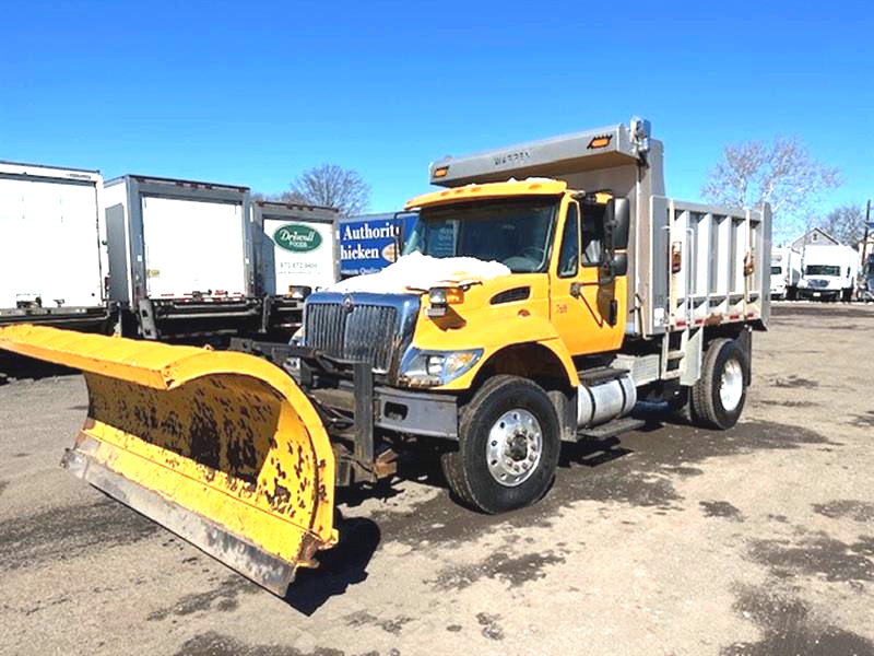 2007 IH 7400